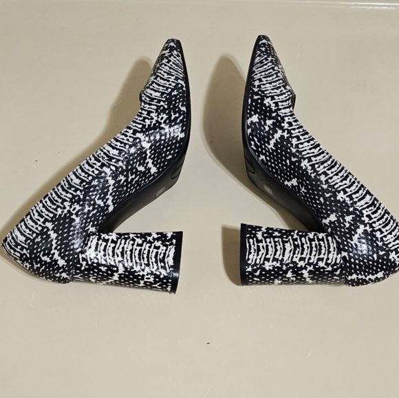 Chinese cl Laundry shoes - Picture 7 of 7